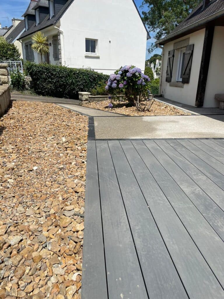 Reamenagement dun jardin de ville clotures alu paves allee et entree en beton desactive 1 - Quimper Concarneau