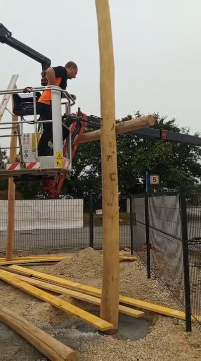 SARL LE NOACH PAYSAGE Tu las vu ma grue 1 1735124478614519 - Quimper Concarneau SARL LE NOACH PAYSAGE Tu las vu ma grue 1 1735124478614519 - Quimper Concarneau